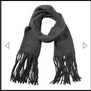 BNWT Lucky Brand scarf